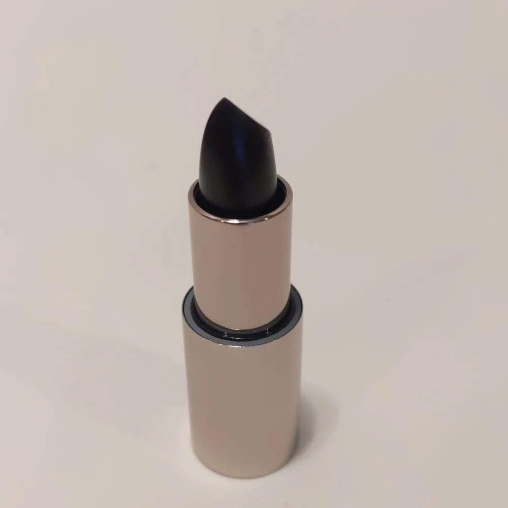 2 Avon MARK Lipclick Full Color Lipstick New Unopened Box Mischief Gamine